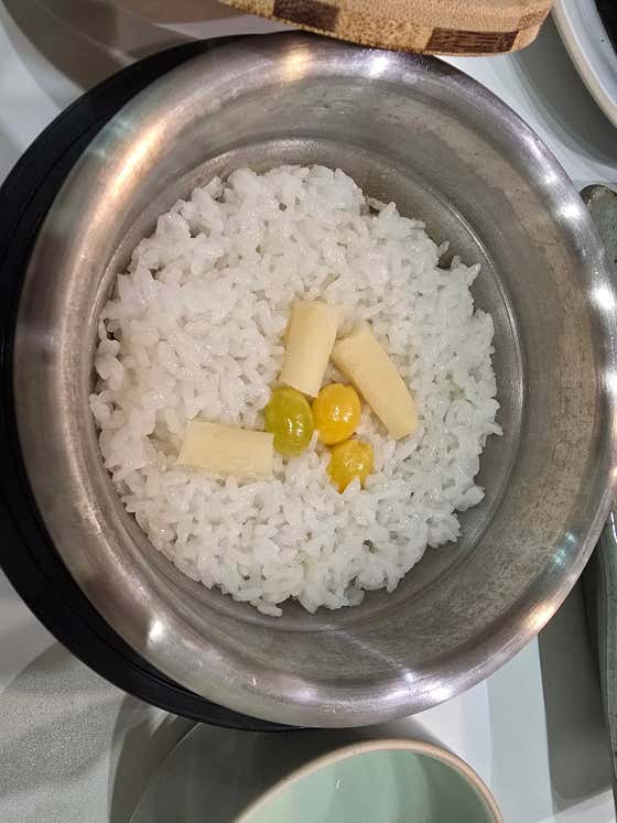 제육정식 닭갈비 정식 메뉴 사진(네이버)