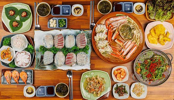 대게 + 자연산회 3인 세트 메뉴 사진(네이버)