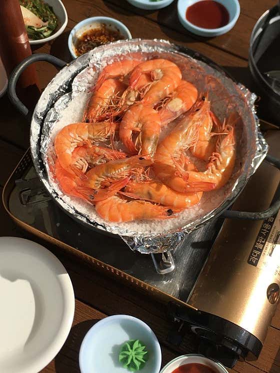 왕새우 소금구이 반판 메뉴 사진(네이버)