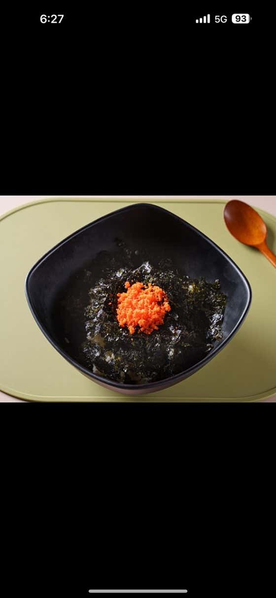 날치알 주먹밥 메뉴 사진(네이버)