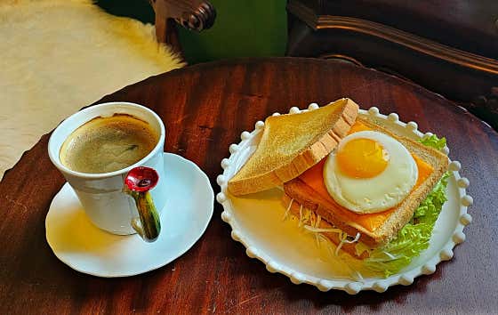 아침식사: 토스트+커피 메뉴 사진(네이버)
