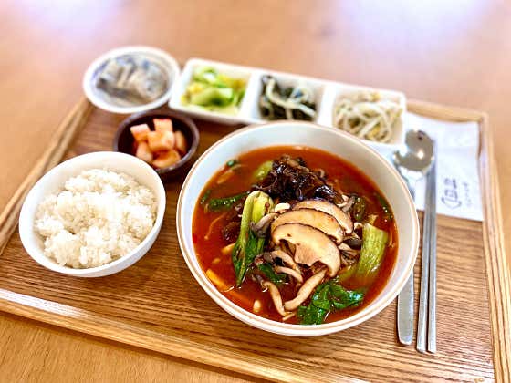 버섯매운탕(채식) 메뉴 사진(네이버)