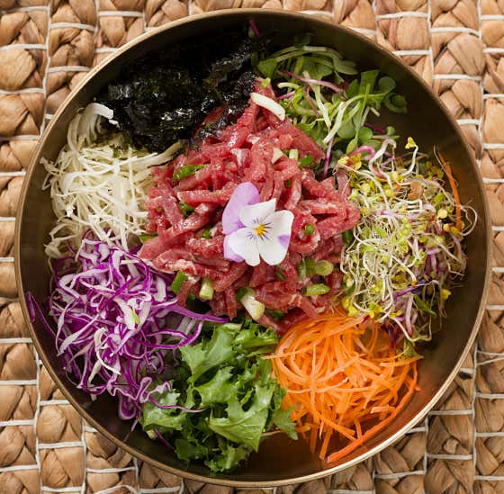천년한우육회비빔밥 메뉴 사진(네이버)