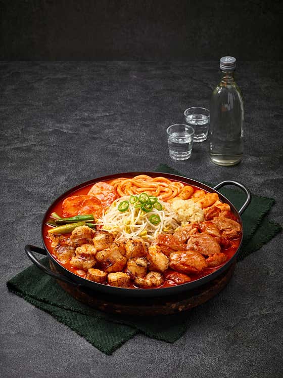 술친구 소환! 한우 곱도리탕 메뉴 사진(네이버)