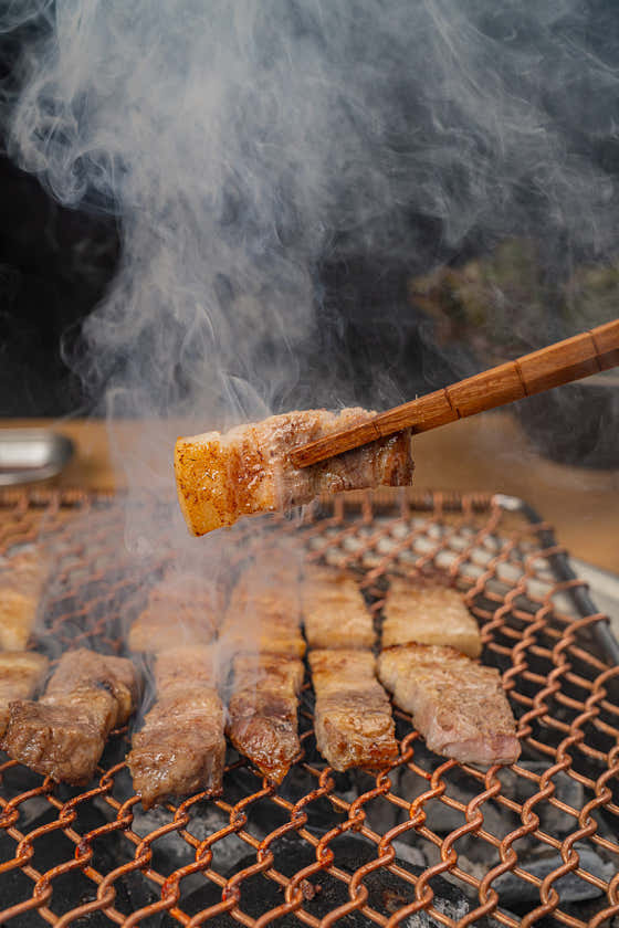 돼지삼겹살 (120g) 메뉴 사진(네이버)