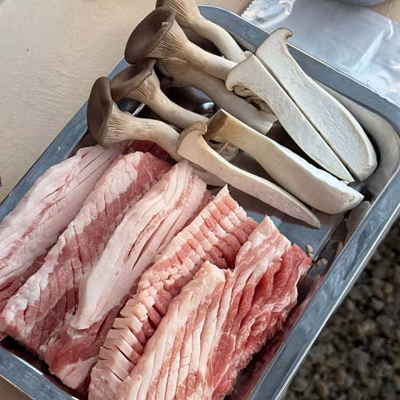 국내산 삼겹살(1인분기준200g) 메뉴 사진(네이버)