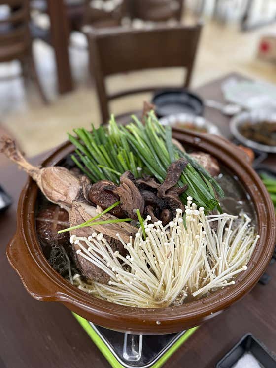 능이 오리백숙 메뉴 사진(네이버)