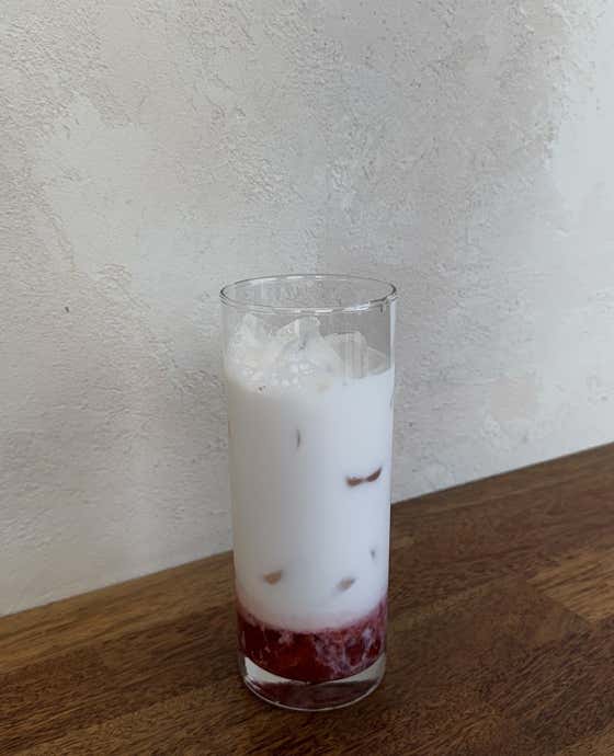 딸기라떼 메뉴 사진(네이버)