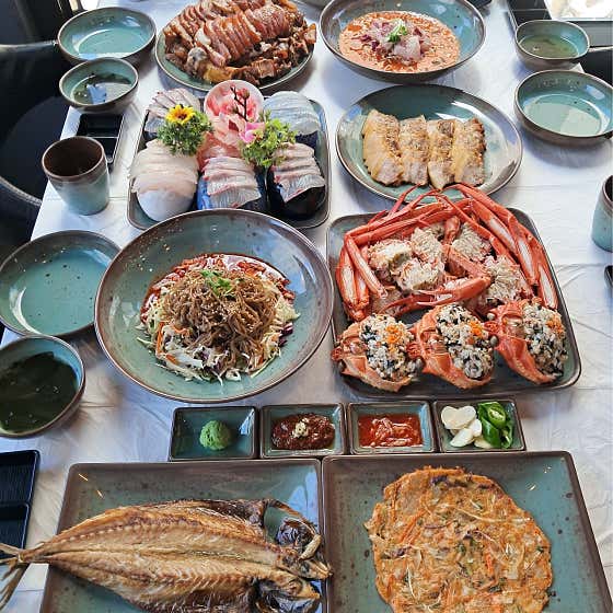 강문가홍게 4인세트 메뉴 사진(네이버)