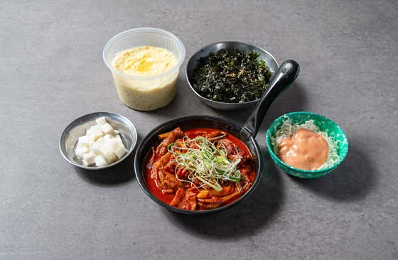 국물닭발세트 메뉴 사진(네이버)