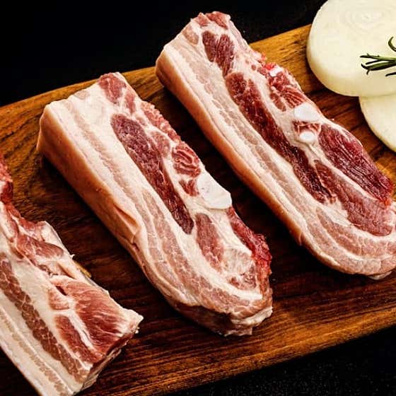 제주흑돼지 특수 육겹살(200g) 메뉴 사진(네이버)