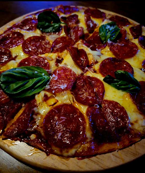 Pepperoni pizza 메뉴 사진(네이버)