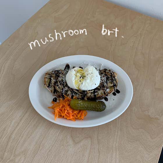 Brt 머쉬룸 오픈 토스트 메뉴 사진(네이버)