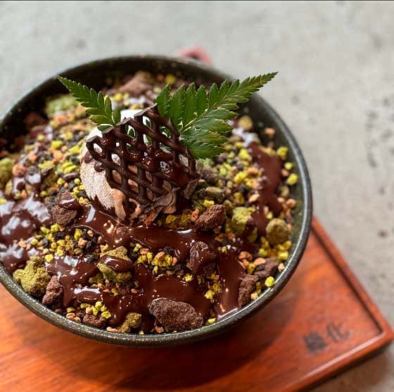 말차에 진심_말차초코숲빙수 메뉴 사진(네이버)