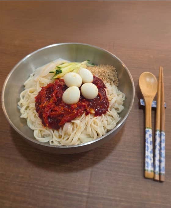 (냉) 비빔칼 ~ 여름메뉴 메뉴 사진(네이버)