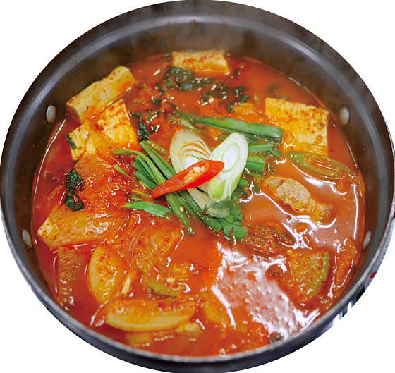 생흑돼지김치찌개 메뉴 사진(네이버)