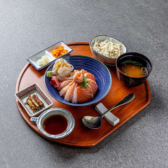 마리네이드 사케동 메뉴 사진(네이버)