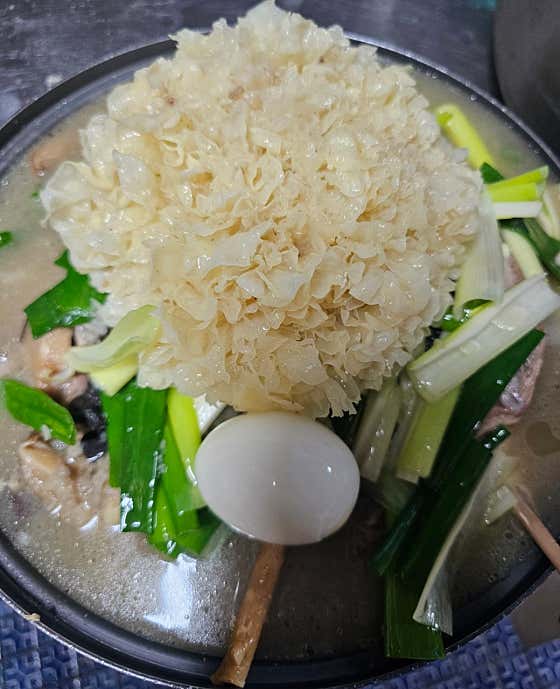 홍삼 한방 산오리 백숙 메뉴 사진(네이버)