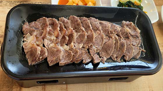 한우 암소 수육(소) 메뉴 사진(네이버)