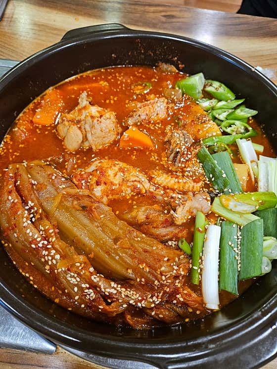 묵은지 닭도리탕(대) 메뉴 사진(네이버)