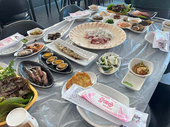 대게,홍게,킹크랩,모듬회 메뉴 사진(네이버)