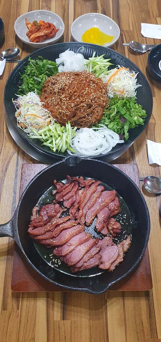 (식사류) 쟁반막국수 메뉴 사진(네이버)