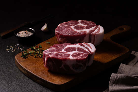 곳간 한돈 목살(100g) 메뉴 사진(네이버)