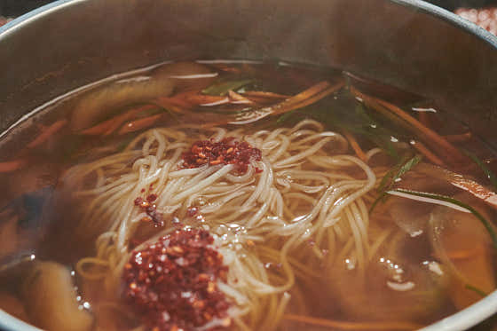 잔치국수 메뉴 사진(네이버)