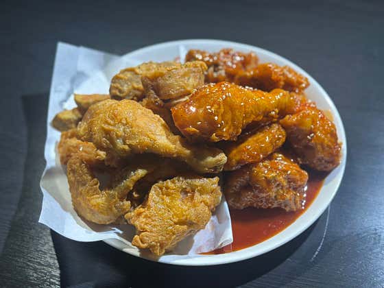 반반치킨 메뉴 사진(네이버)