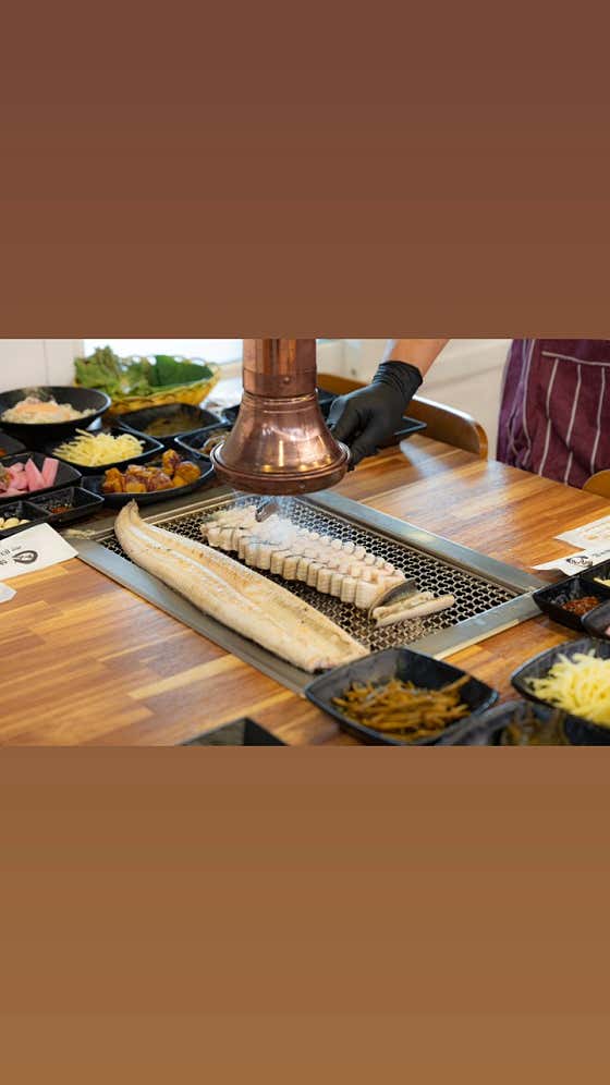국내산장어 100g 9800원 메뉴 사진(네이버)