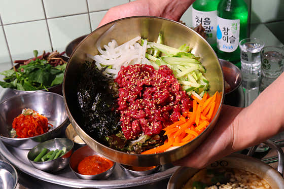육회비빔밥 메뉴 사진(네이버)