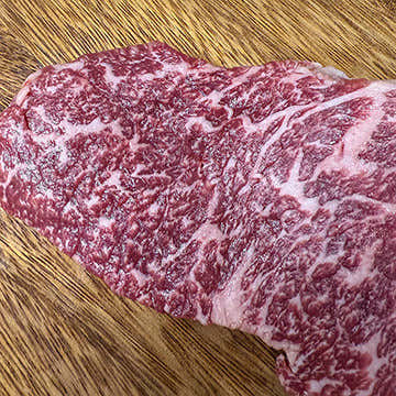 국내산 한우 아랫등심 1++ 150g 메뉴 사진(네이버)