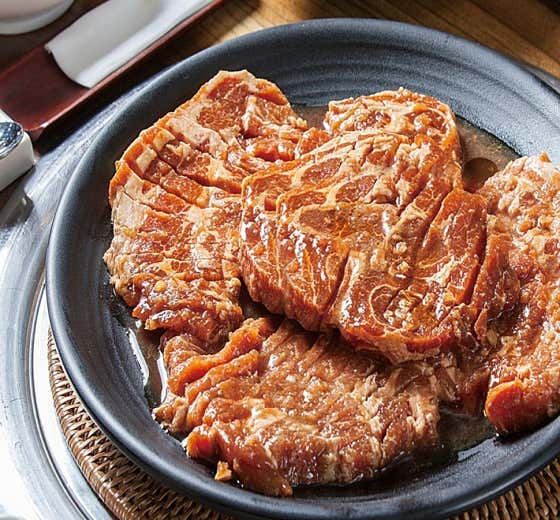 목살로만 만든양념목살180g 메뉴 사진(네이버)