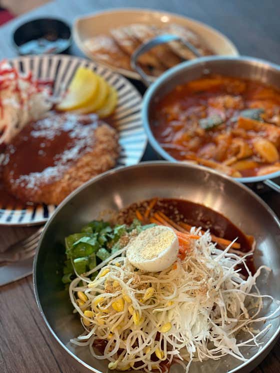 돈가스+쫄면 메뉴 사진(네이버)