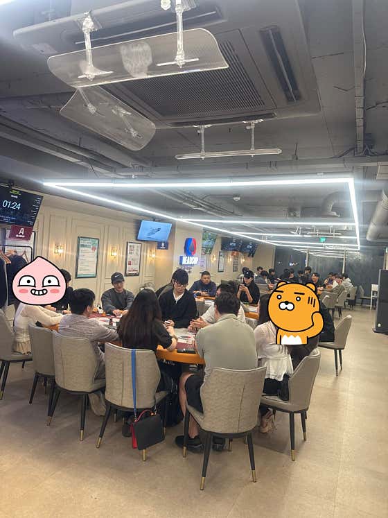 헤즈업 강남점 홀덤펍 사진