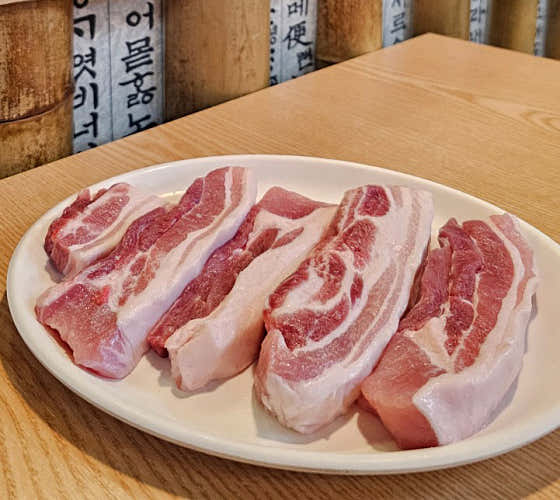 생삼겹살(150g) 메뉴 사진(네이버)