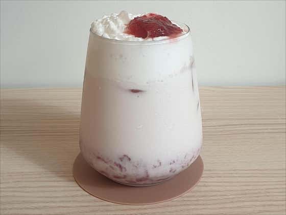 논산 딸기 라떼 메뉴 사진(네이버)