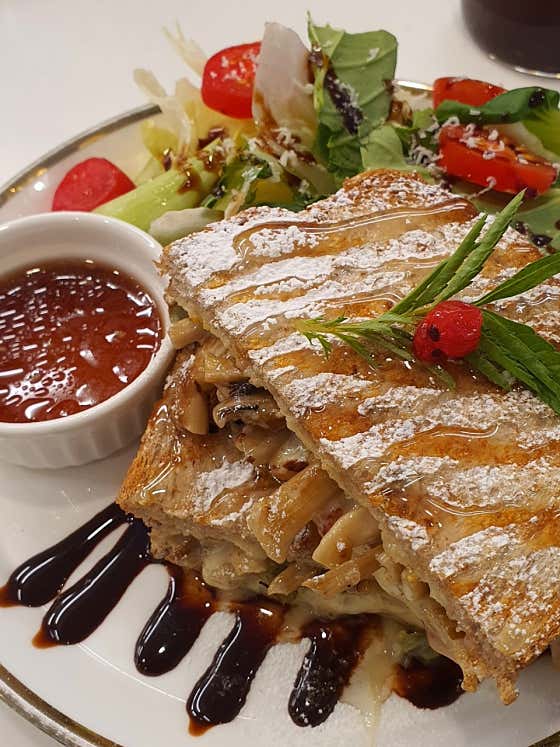 트러플머쉬룸파니니 메뉴 사진(네이버)