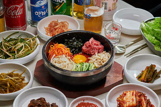 돌솥비빔밥 메뉴 사진(네이버)