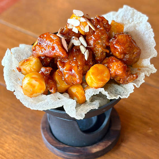 마라양념치킨 메뉴 사진(네이버)
