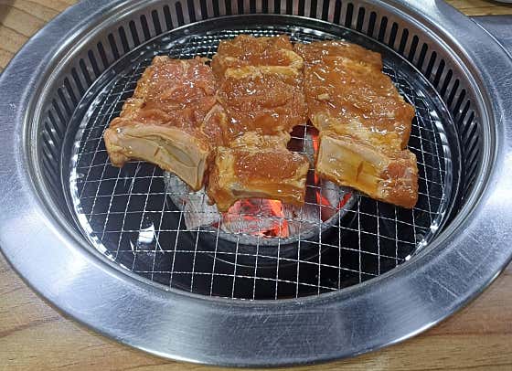 돼지갈비(국내산) 메뉴 사진(네이버)