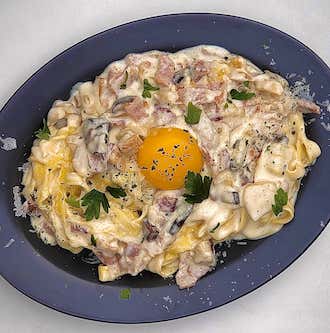 생베이컨, 탈리아텔레 (수제 생면) 메뉴 사진(네이버)