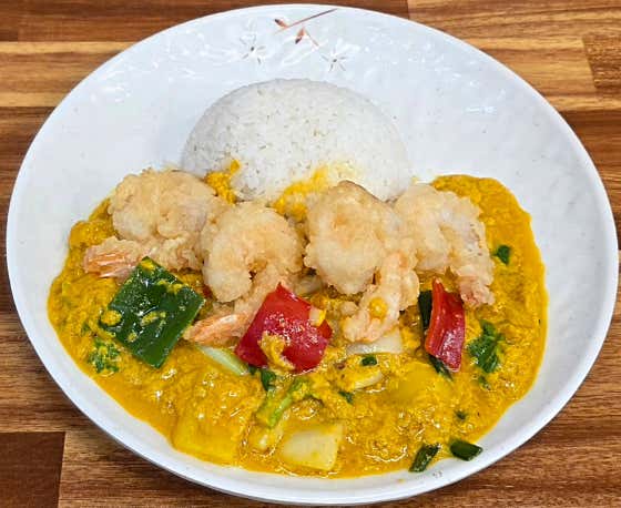 꿍 팟퐁커리 Goong Ri 메뉴 사진(네이버)