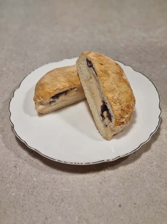 인절미크림팥빵 메뉴 사진(네이버)