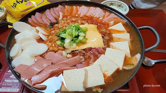 부대찌개 메뉴 사진(네이버)