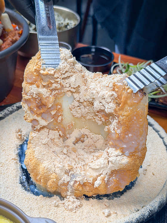 🍡인절미쫀득떡구이(中) 메뉴 사진(네이버)