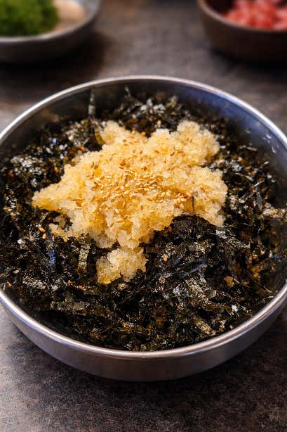 날치알주먹밥 메뉴 사진(네이버)