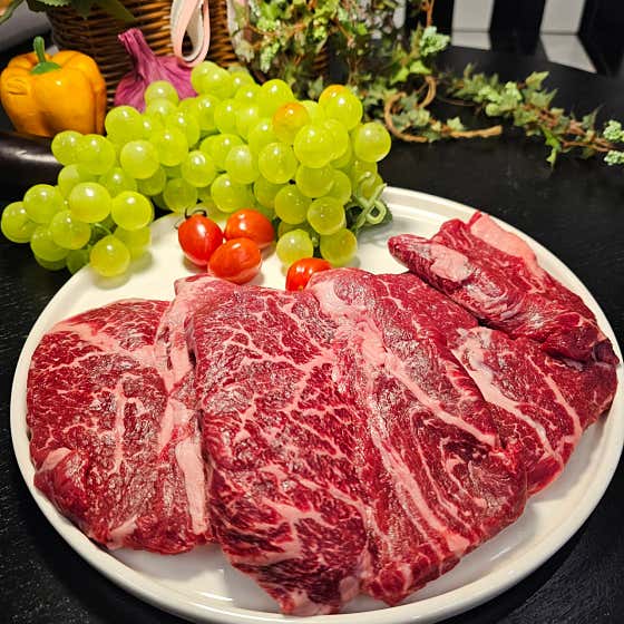 프리미엄 소고기 등심 200g 메뉴 사진(네이버)