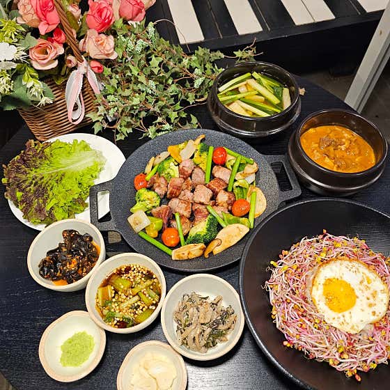 목살스테이크정식(1인_3PM까지) 메뉴 사진(네이버)