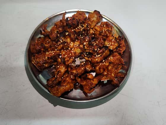빨간 닭발(무뼈) 메뉴 사진(네이버)